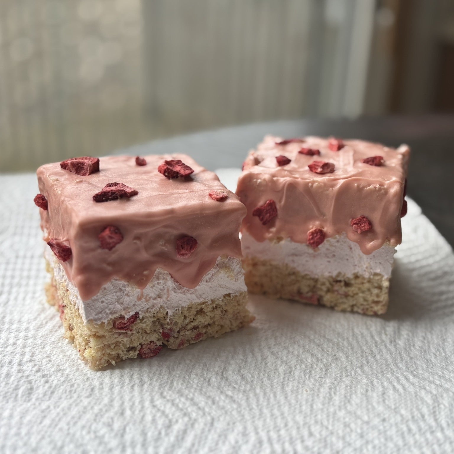 Strawberry Creme Bliss Bar