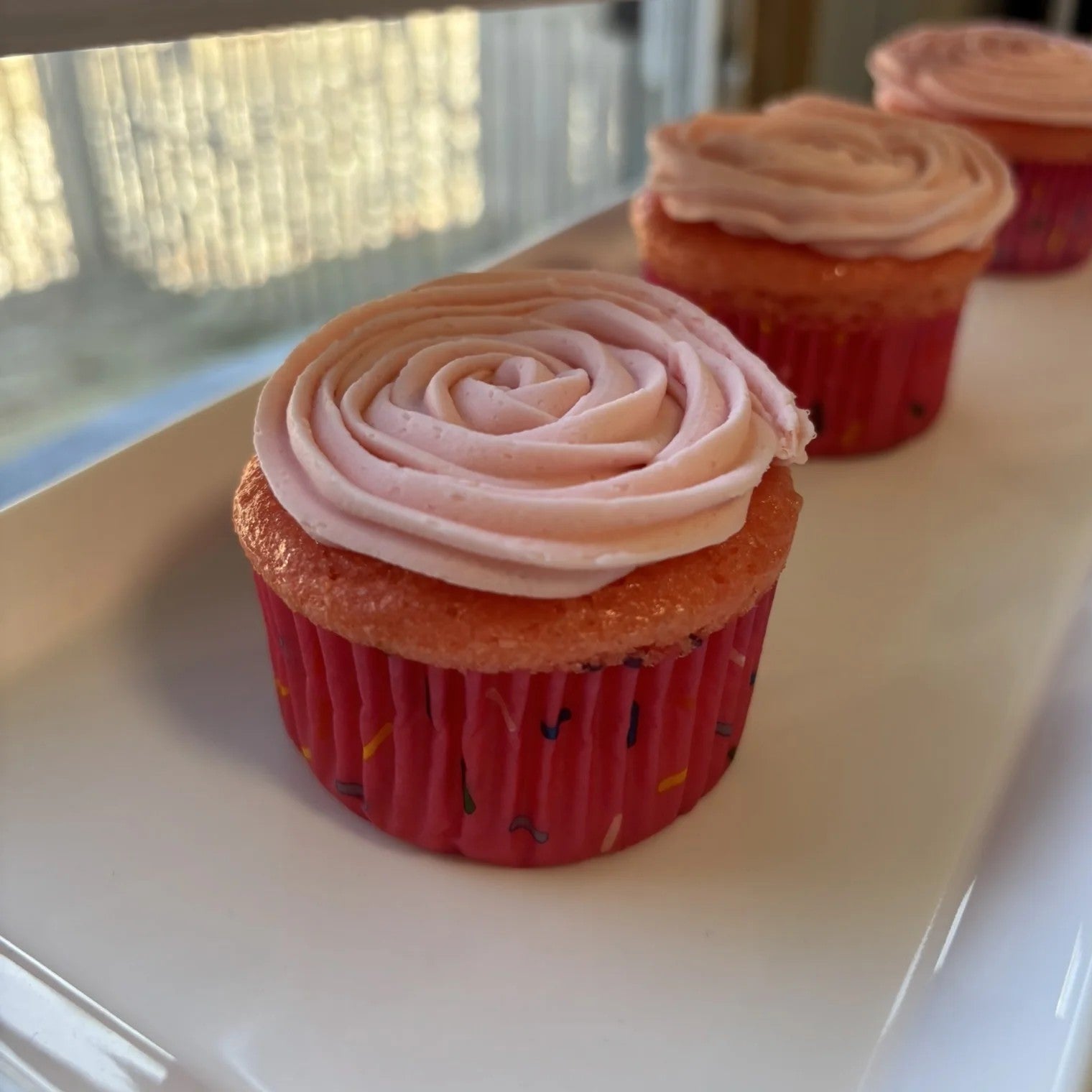 Strawberry Cupcake (6pk)